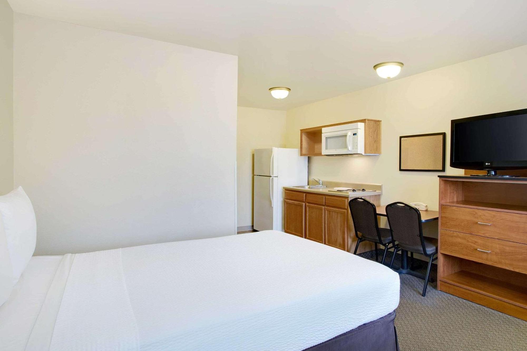 Woodspring Suites Raleigh Northeast Wake Forest Værelse billede